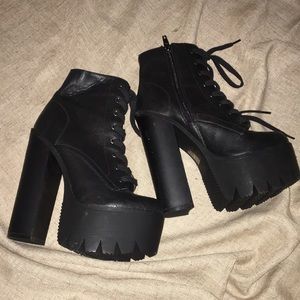 Platform boots